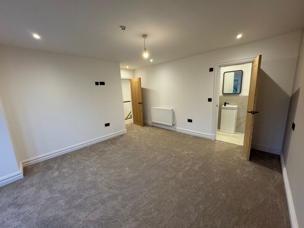 Property photo 3 of 9 Photo 3