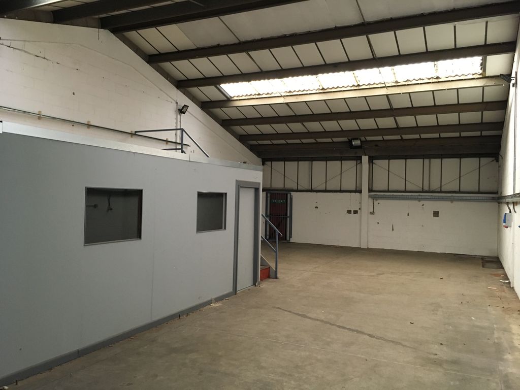 Property photo 1 of 2 Internal View