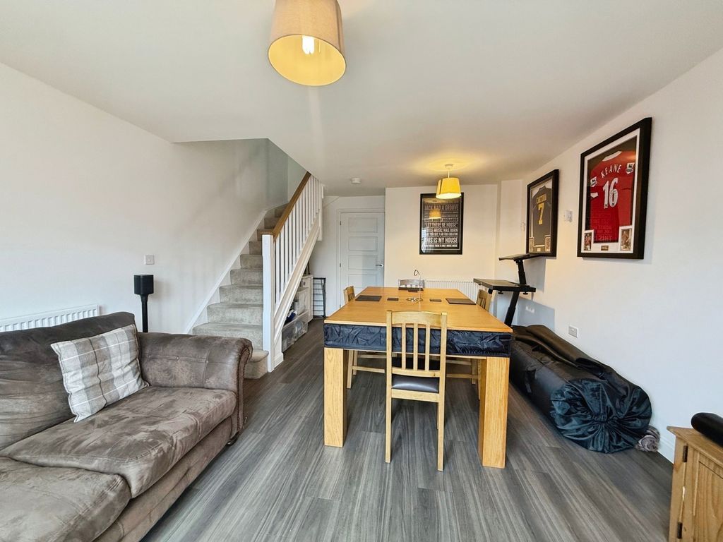 Property photo 3 of 12 Pbox-Img.Jpg