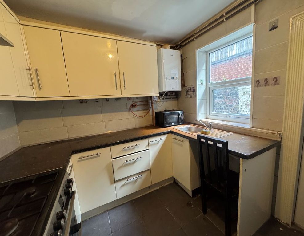 Property photo 2 of 12