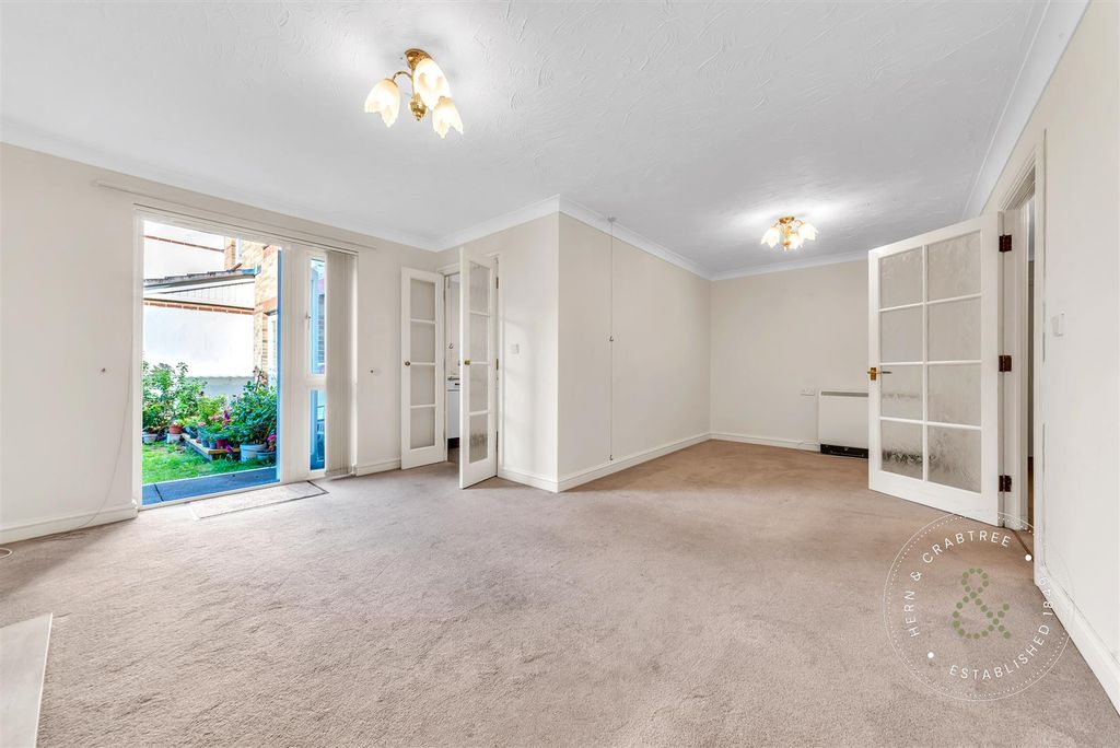 Property photo 3 of 23 Mclay-Court-10.Jpg