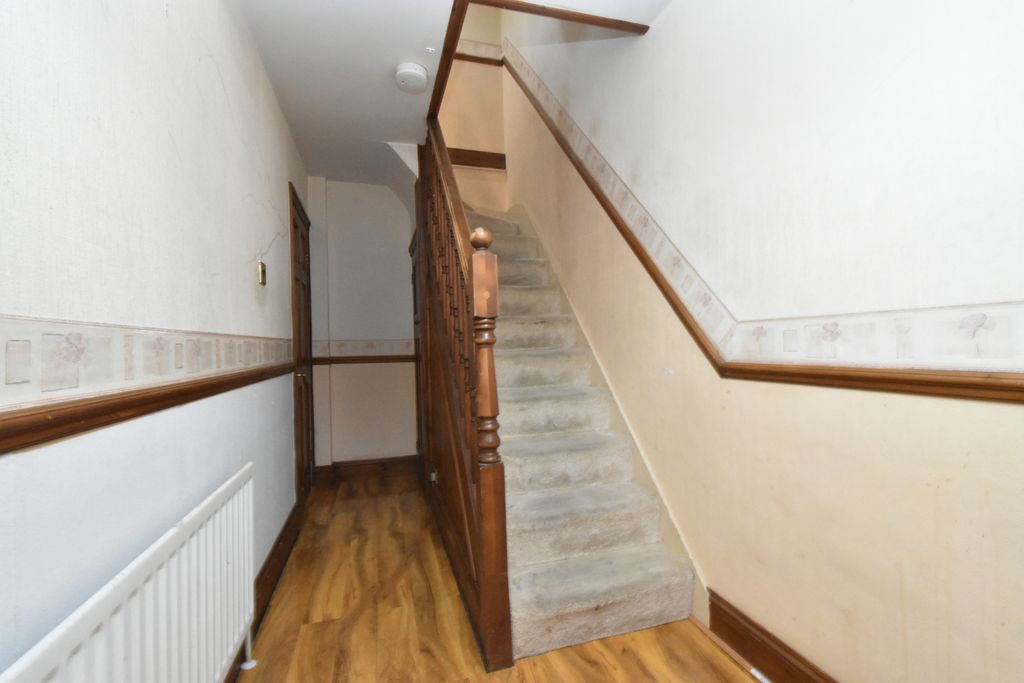 Property photo 2 of 18 Gallery