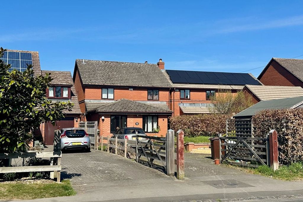 Property photo 1 of 19