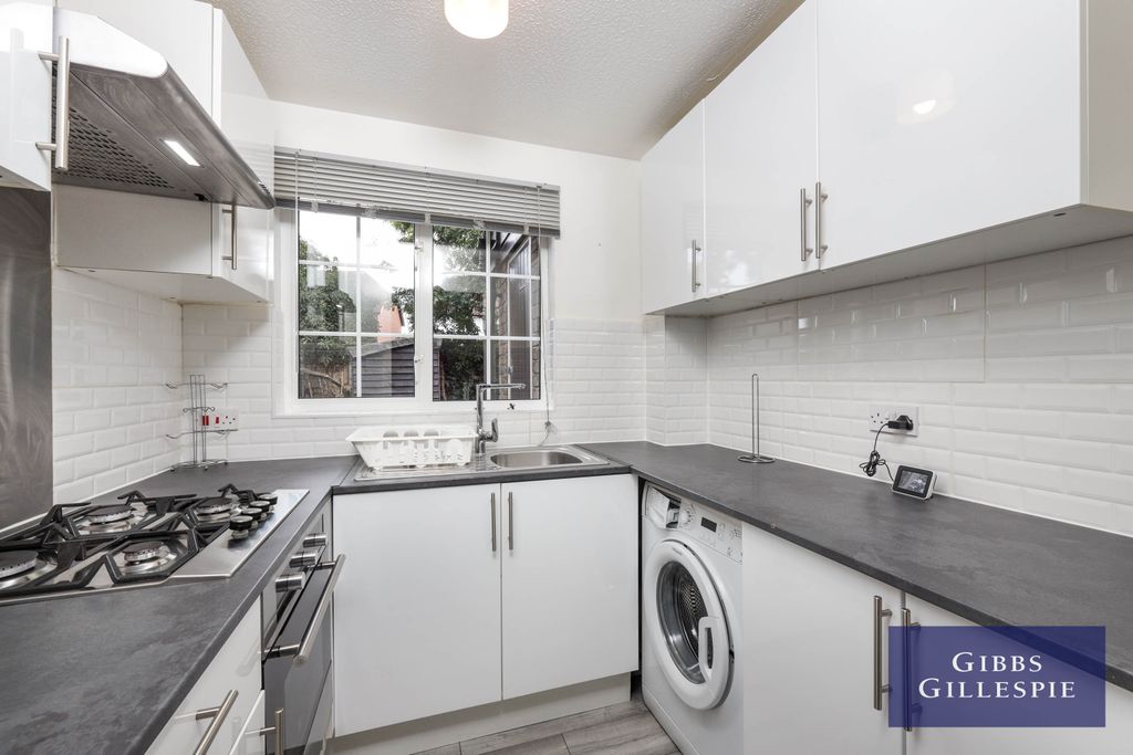 Property photo 2 of 10 2 Kitchen