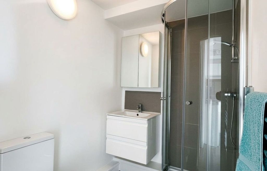Property photo 3 of 4