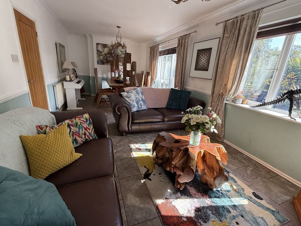 Property photo 3 of 22