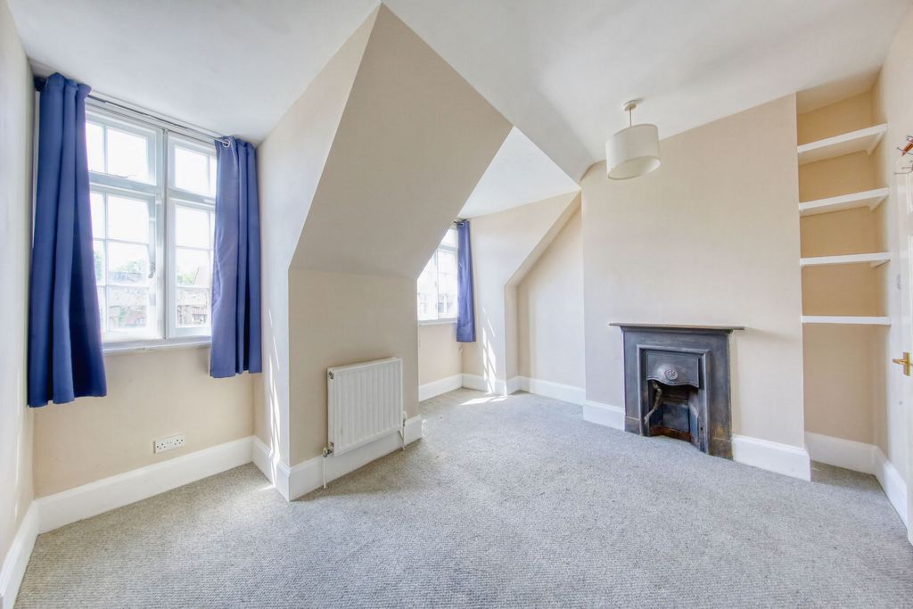 Property photo 3 of 7 Photo 2