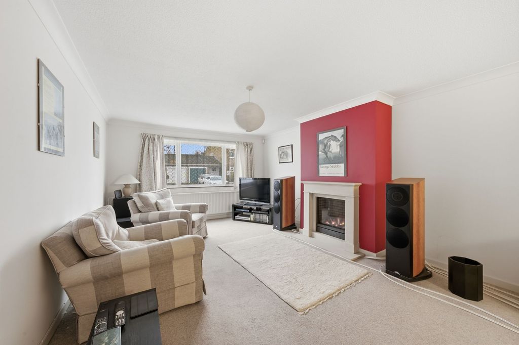 Property photo 3 of 20