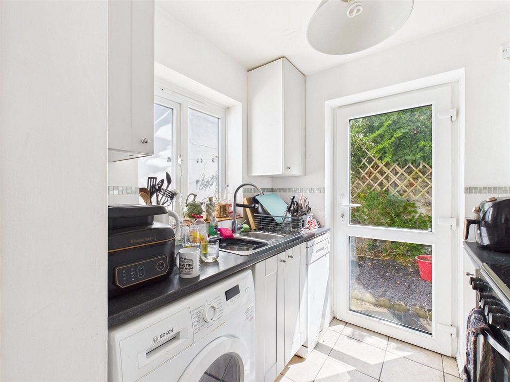 Property photo 2 of 36 Kitchen