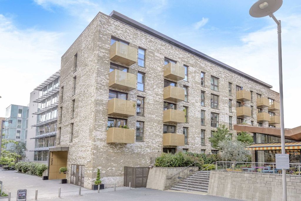 Property photo 1 of 5