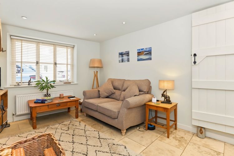 Property photo 3 of 10 338110