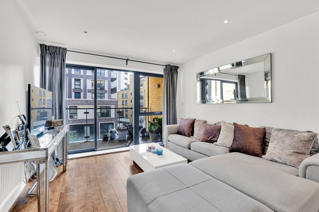 Property photo 1 of 20