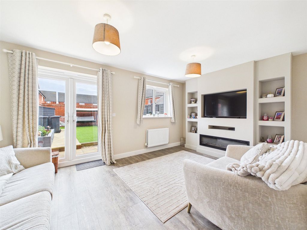 Property photo 2 of 15 Picture No. 03