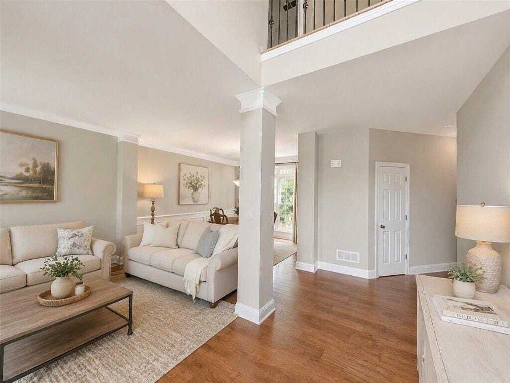 Property photo 2 of 17 <Alttext/>