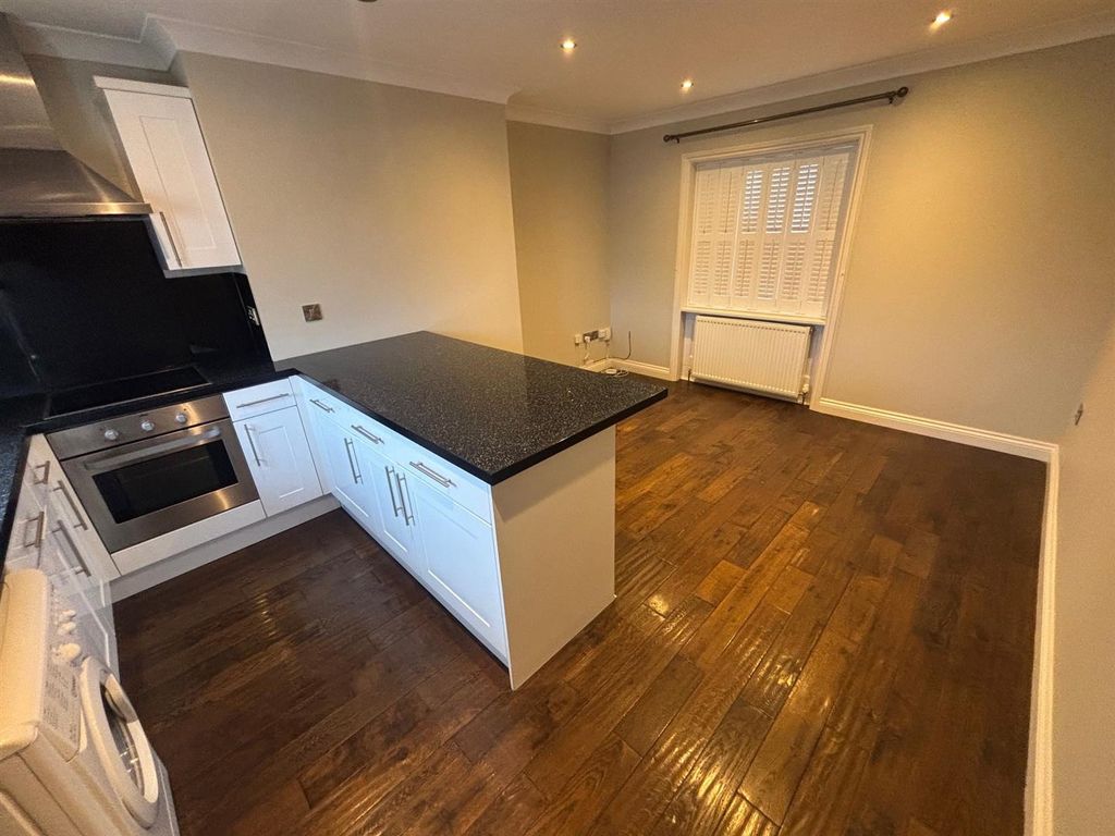 Property photo 2 of 7 Living 1.Jpg