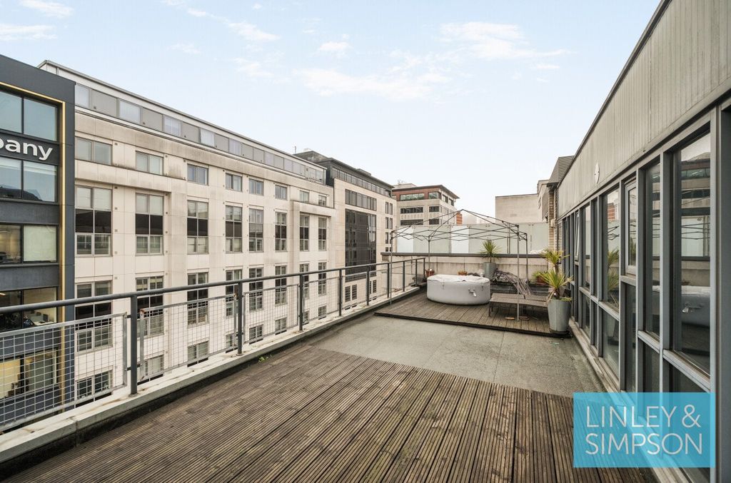 Property photo 2 of 11 Picture No. 10