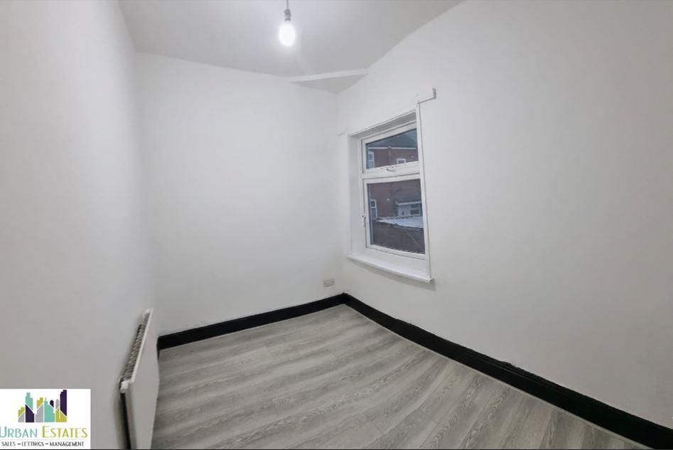 Property photo 2 of 8 B2.Jpg