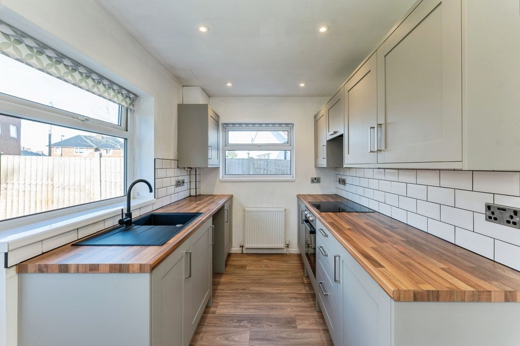 Property photo 3 of 20 Pbox-Img.Jpg