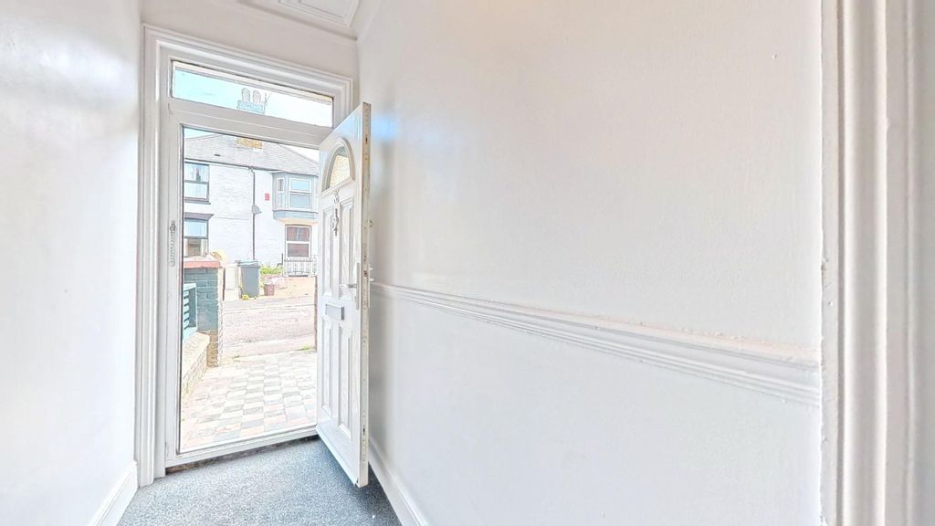 Property photo 2 of 44