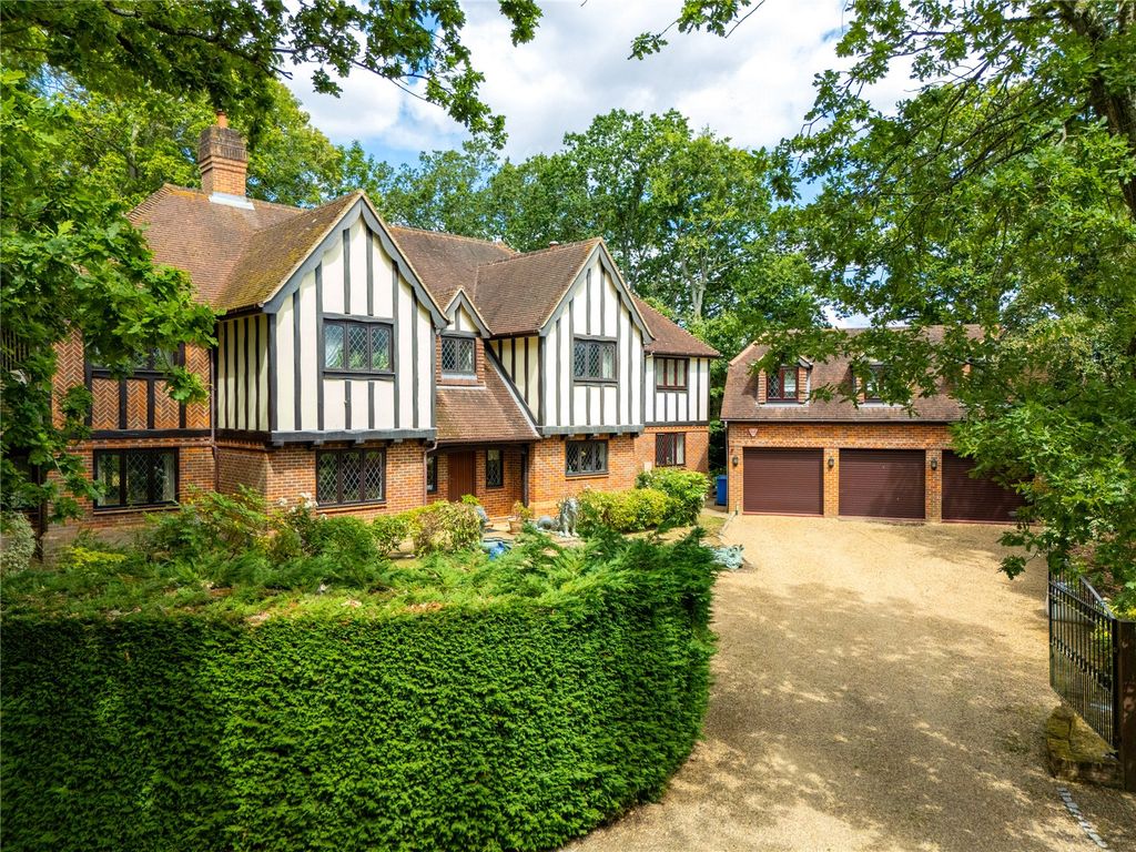 Property photo 1 of 7 Gated Entrance