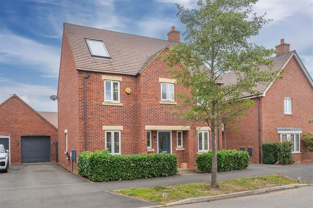 Property photo 1 of 13