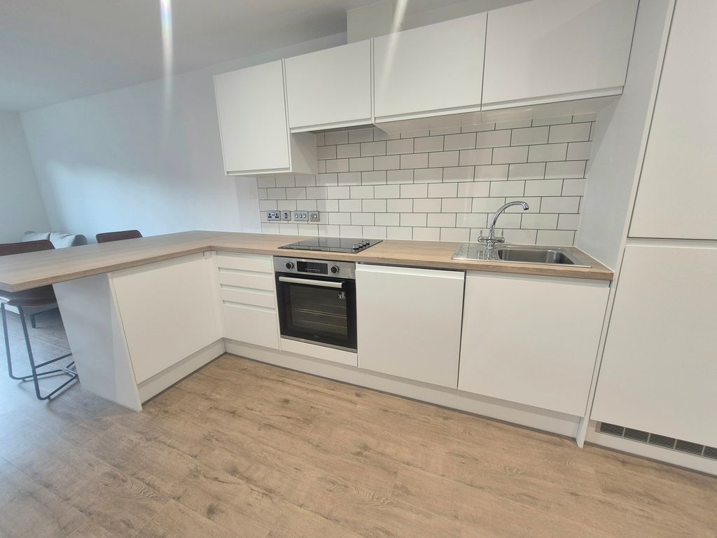 Property photo 2 of 11 Image