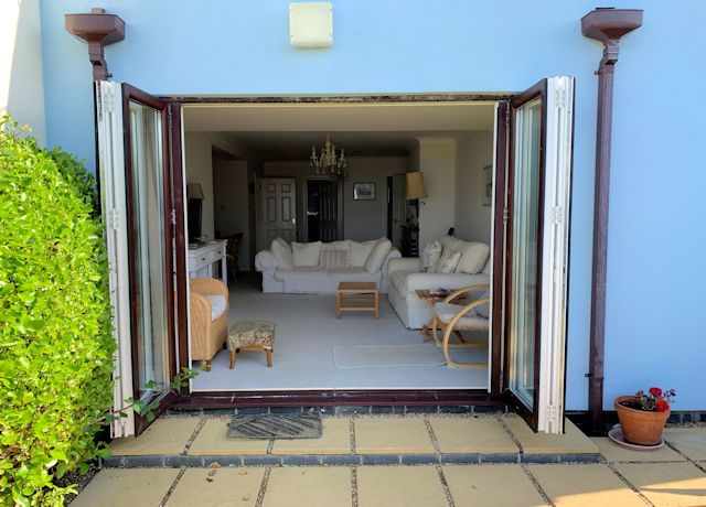 Property photo 2 of 22