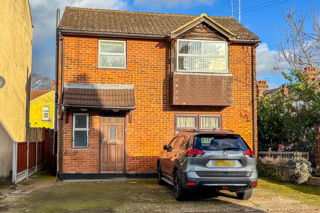 Property photo 1 of 8 Front