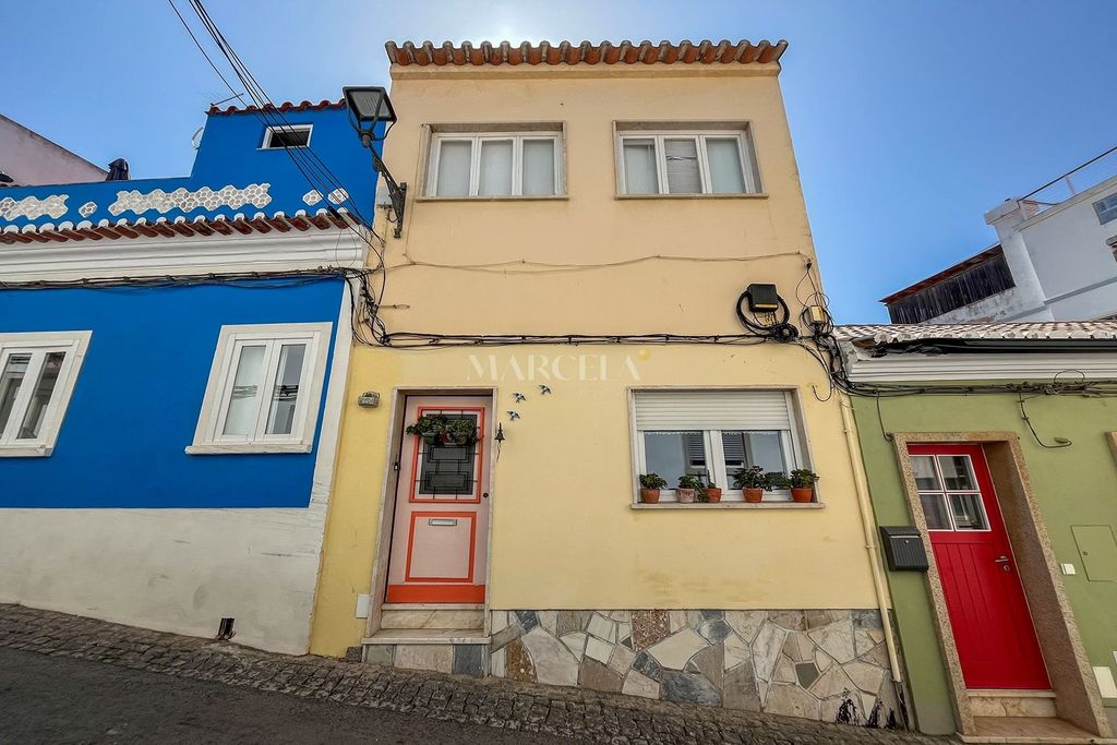 Property photo 1 of 16 Fantastic 3 Bed Apartment With Roof Terrace For Sale In Lagos Historic Center