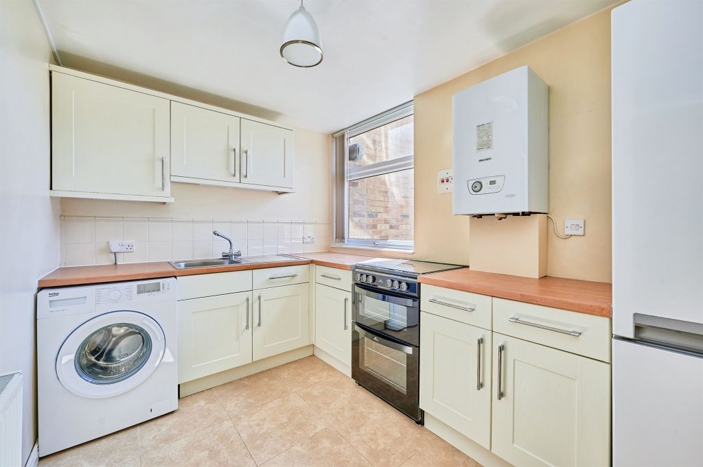 Property photo 3 of 12
