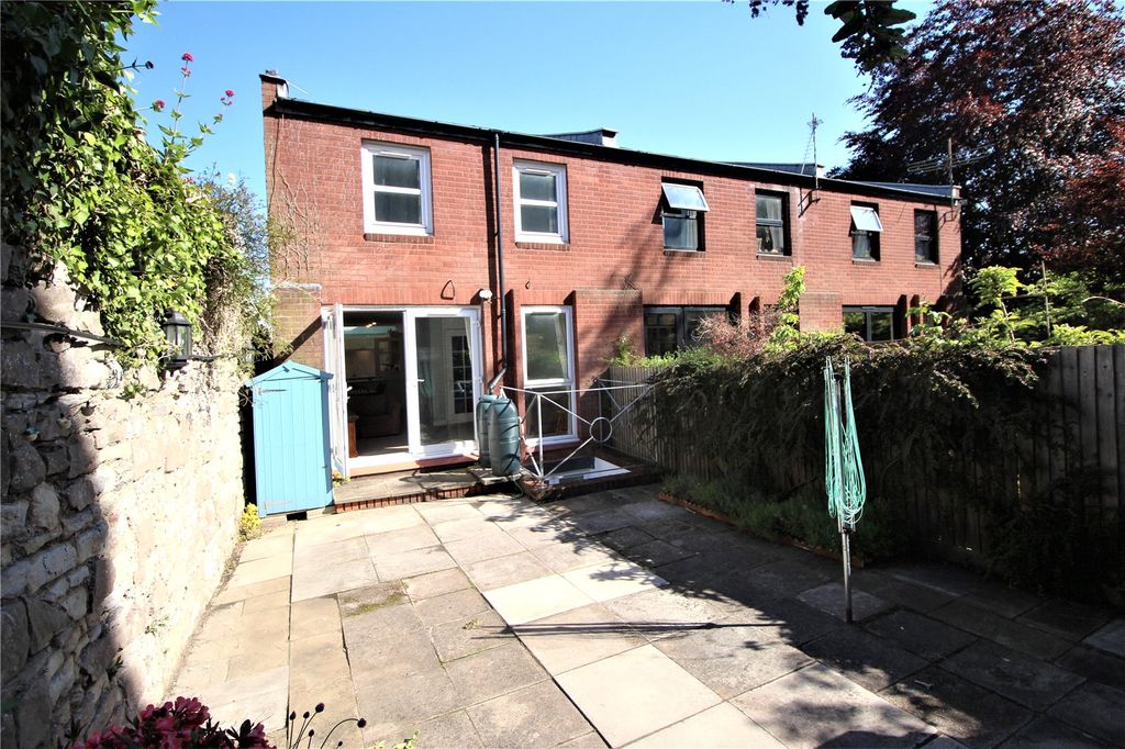 Property photo 2 of 26 Picture No. 17