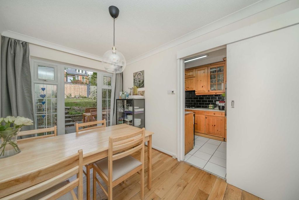 Property photo 3 of 8