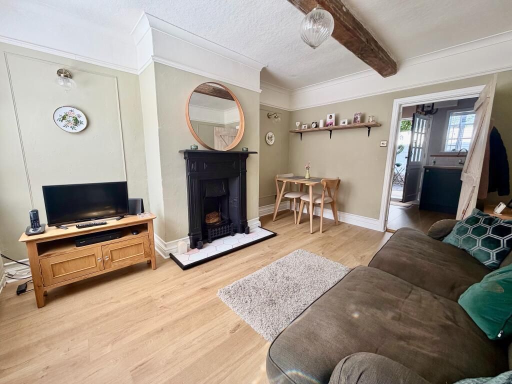 Property photo 2 of 7