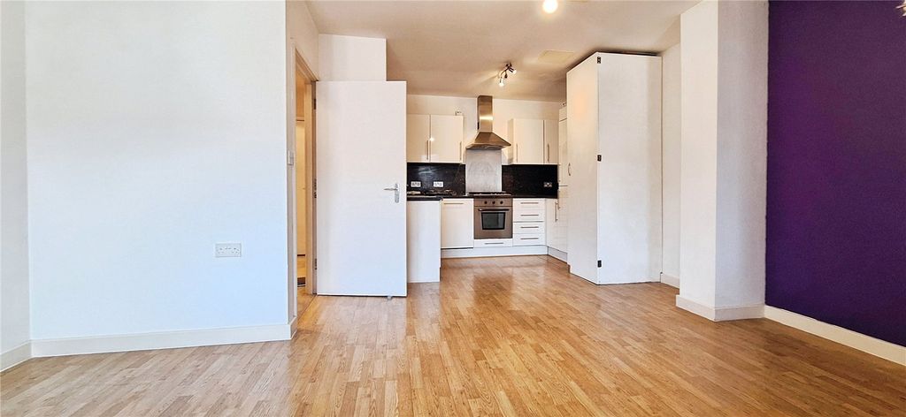 Property photo 3 of 10 Reception Room