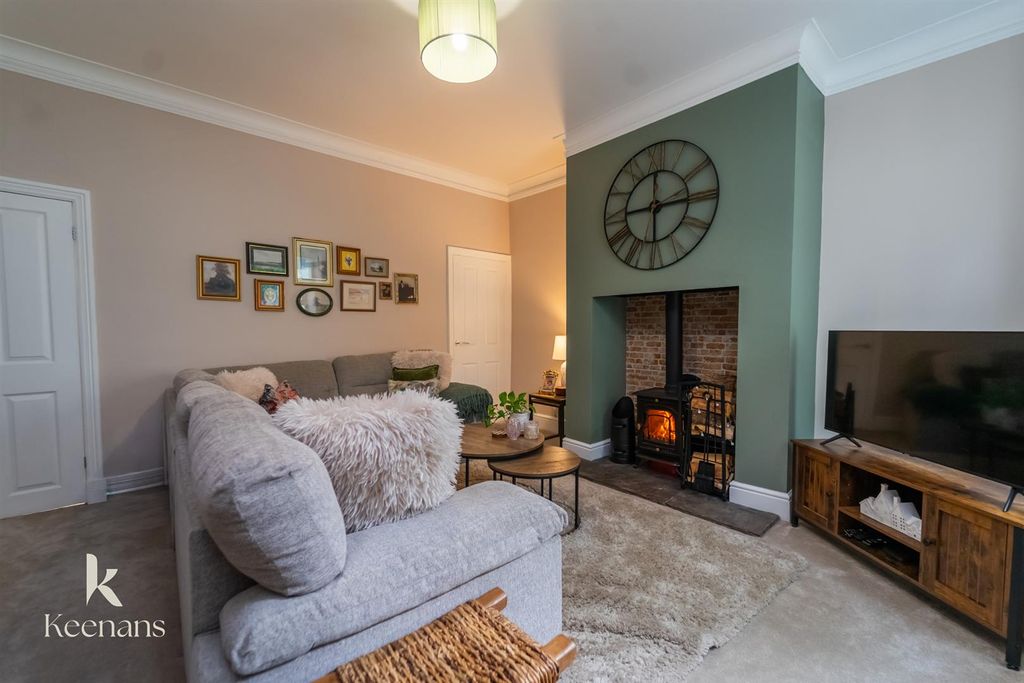 Property photo 1 of 37 Dean Road-7.Jpg