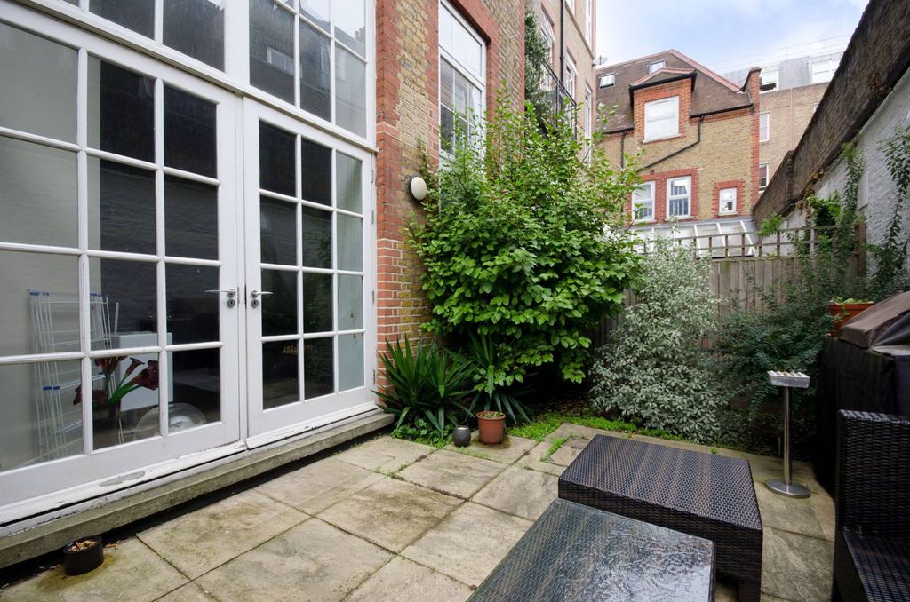 Property photo 2 of 7