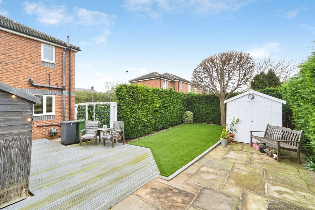 Property photo 2 of 16