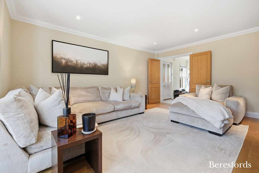 Property photo 3 of 26 Picture 3