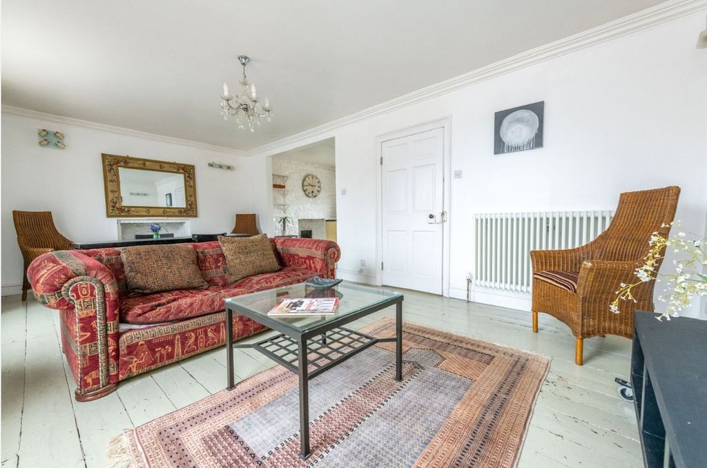 Property photo 3 of 25 3
