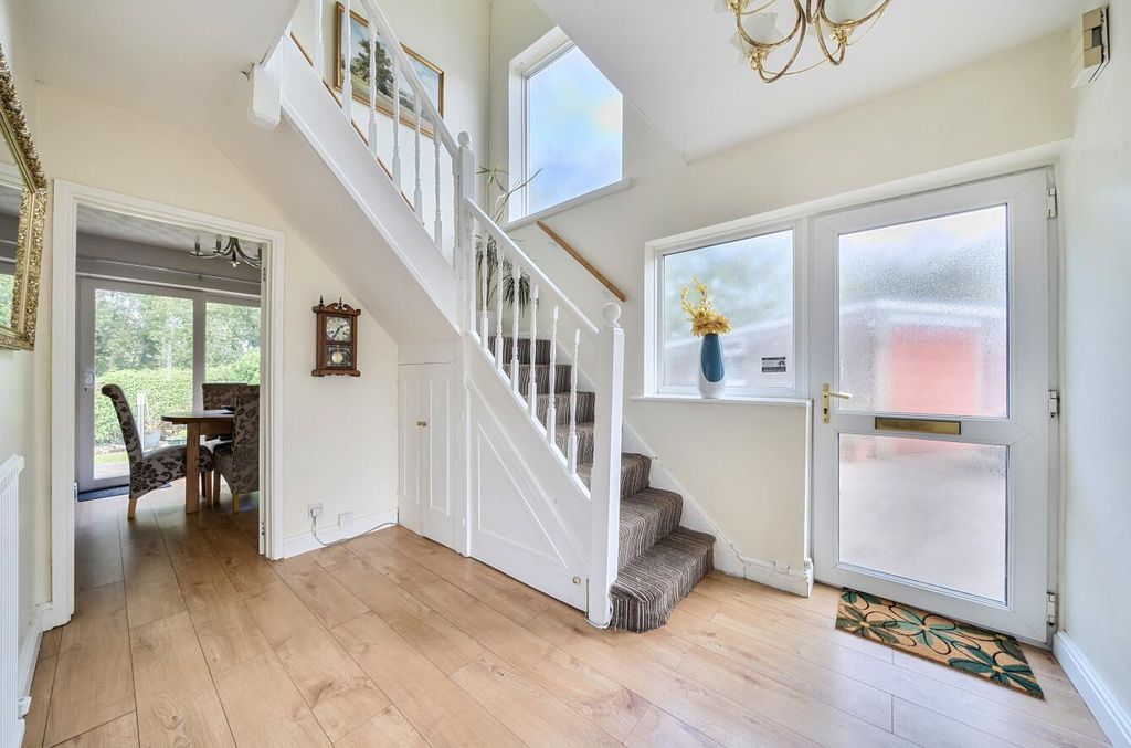 Property photo 3 of 21 1357479-18-68Dbc09B4533c.Jpg