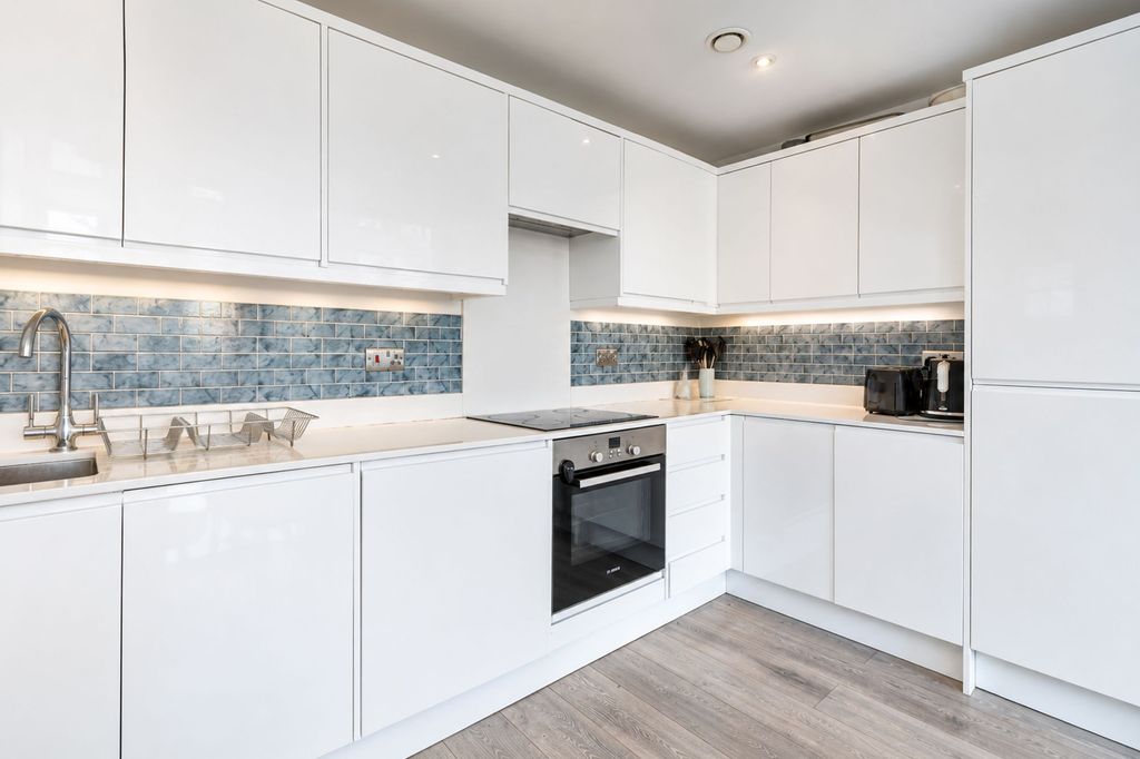 Property photo 3 of 14 Kitchen With Integrated Appliances
