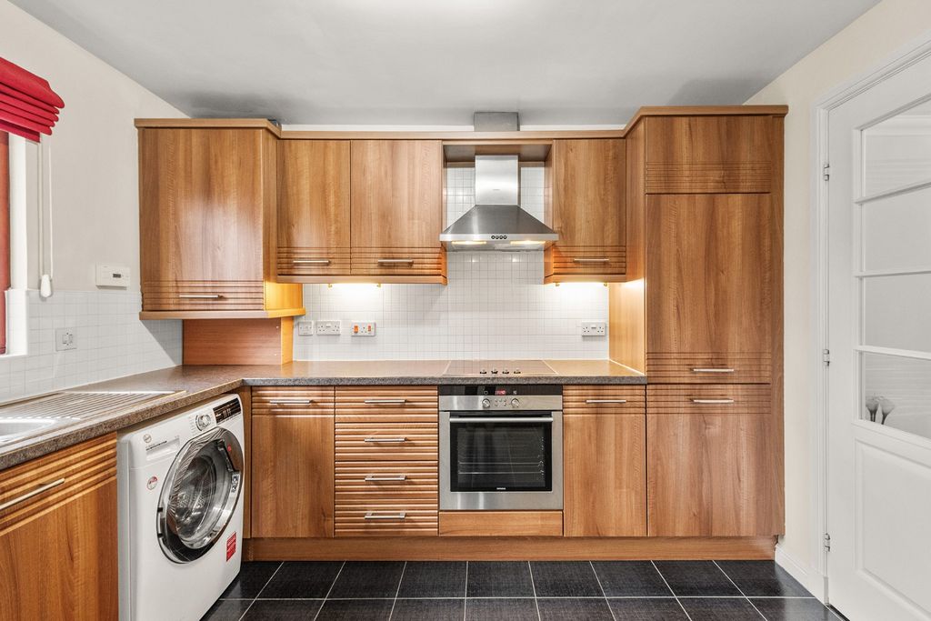 Property photo 3 of 21 4849574