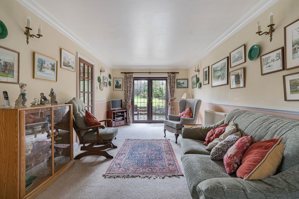 Property photo 3 of 13