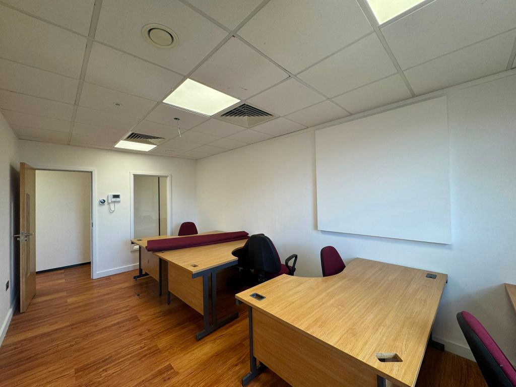 Property photo 1 of 8 360Ac333-E6E6-4032-9123-656Ae2692d9B