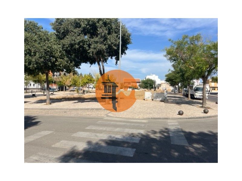 Property photo 2 of 28