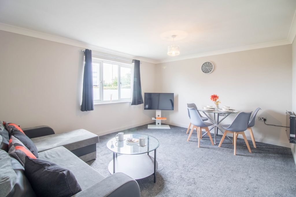 Property photo 1 of 8 1