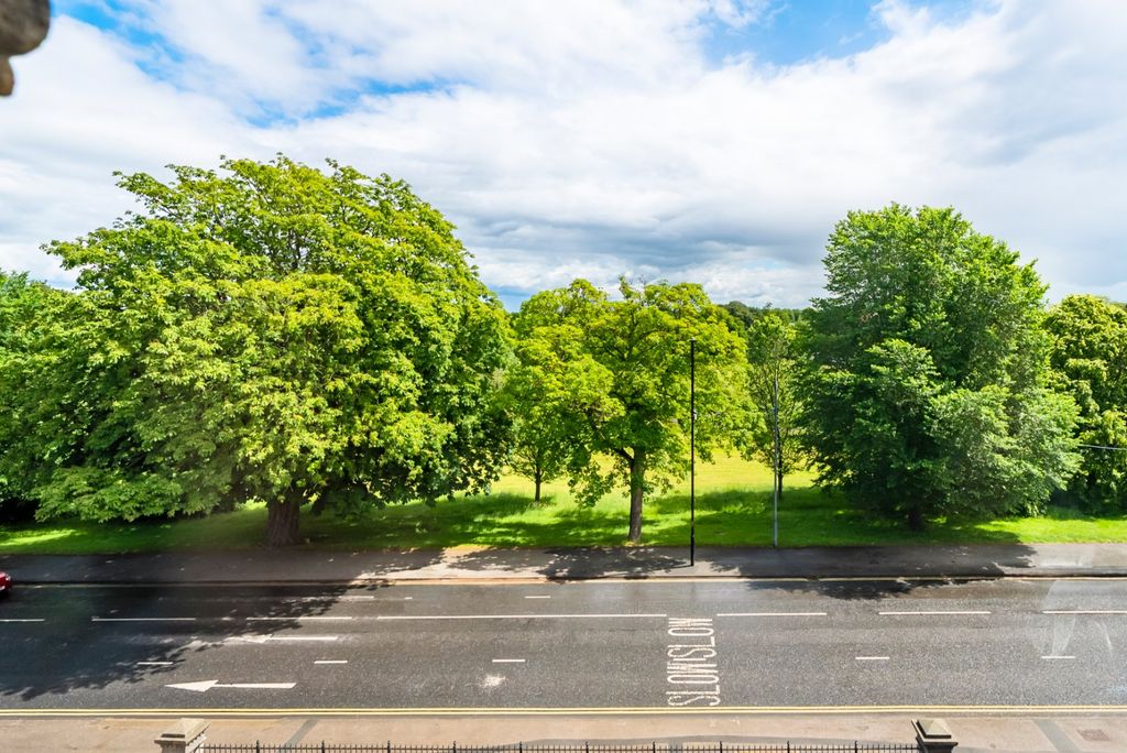 Additional image 12 of 3 bed flat for saleLeeds Road, Harrogate, North Yorkshire HG2
