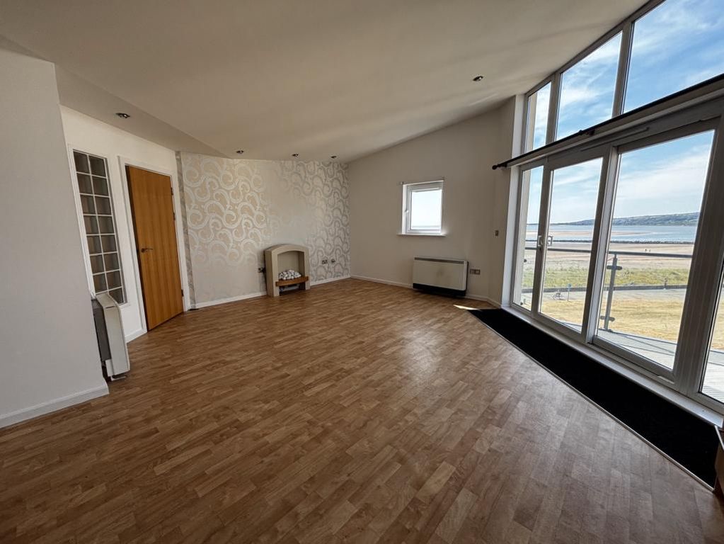 Property photo 3 of 8 Dining Room