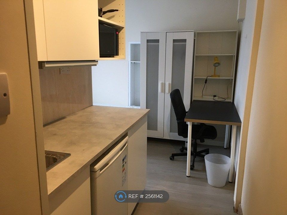 Property photo 1 of 7 Studio 2