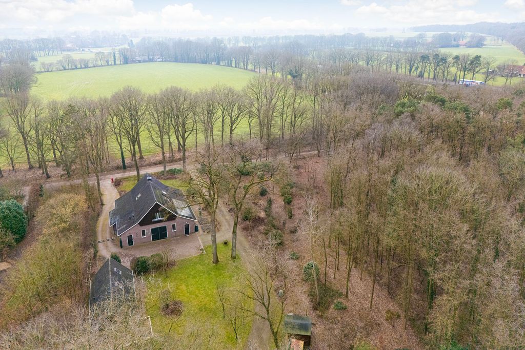 Property photo 2 of 38